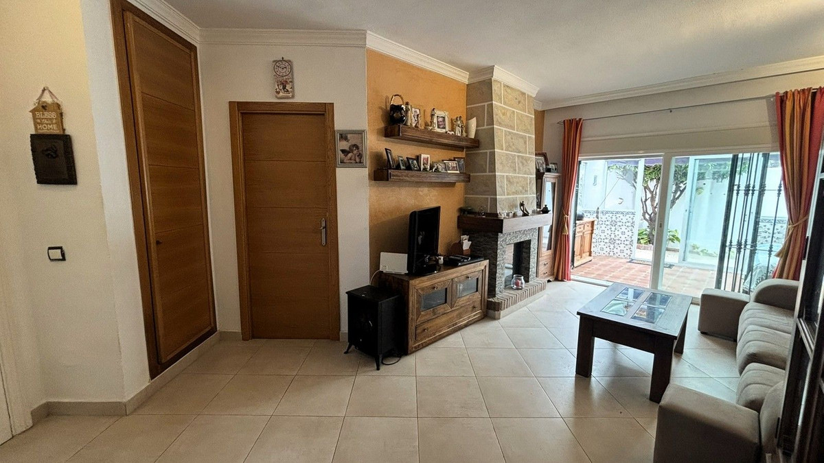 2 bedroom Apartment in Calahonda in Calahonda - foto 7