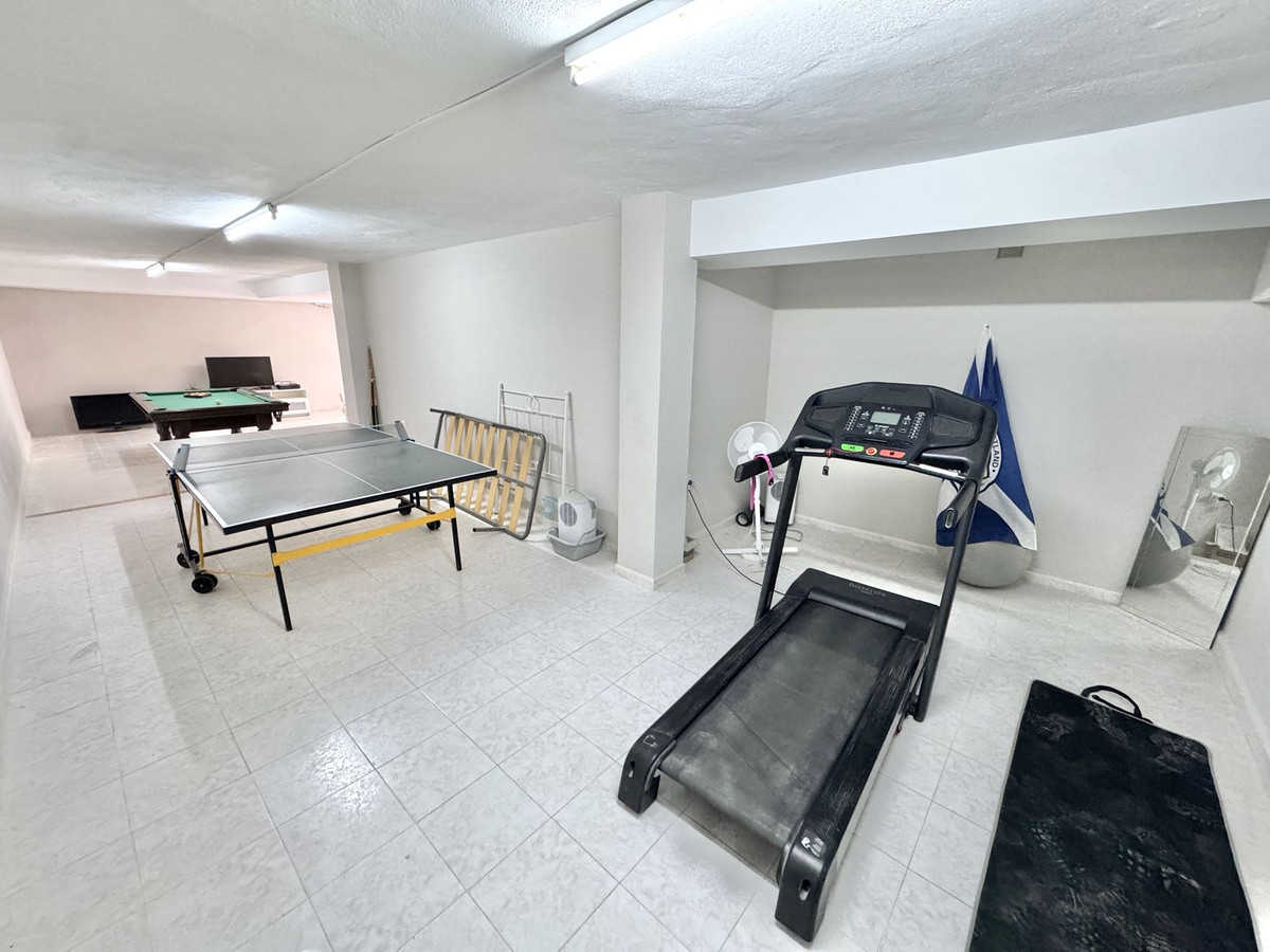 4 bedroom House in Calahonda in Calahonda - foto 16