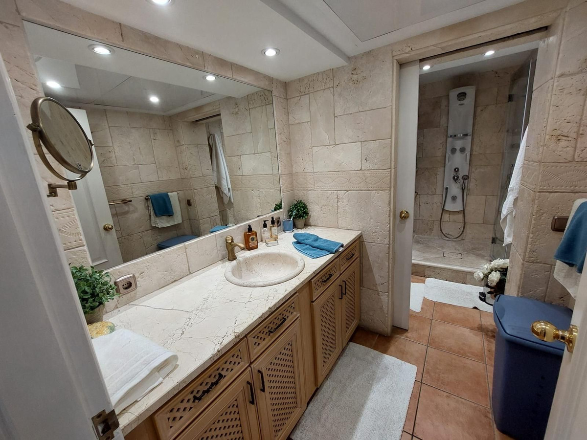 2 bedroom Apartment in Marbella in Marbella - foto 5