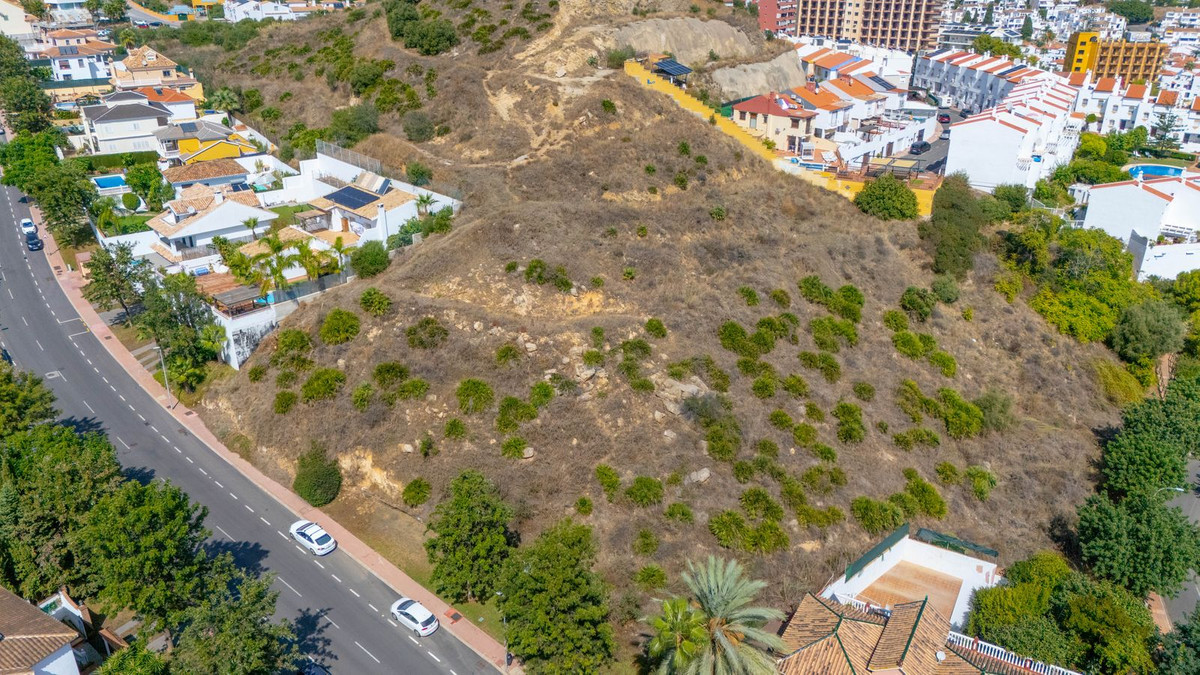 Plot in Torrequebrada in Torrequebrada - foto 2