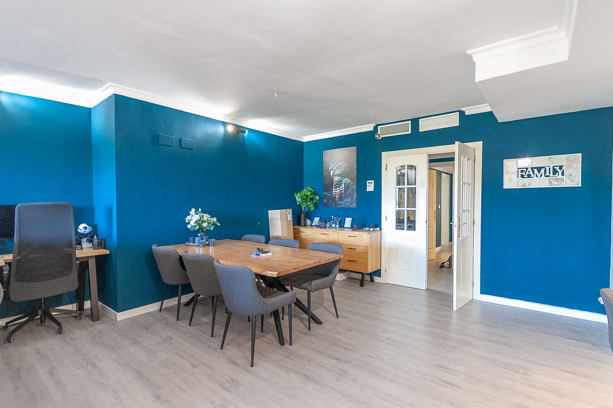 Gerenoveerd 3-slaapkamer appartement op begane grond in Elviria, Marbella in Elviria - foto 16