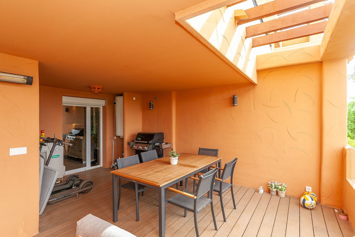 Gerenoveerd 3-slaapkamer appartement op begane grond in Elviria, Marbella in Elviria - foto 20