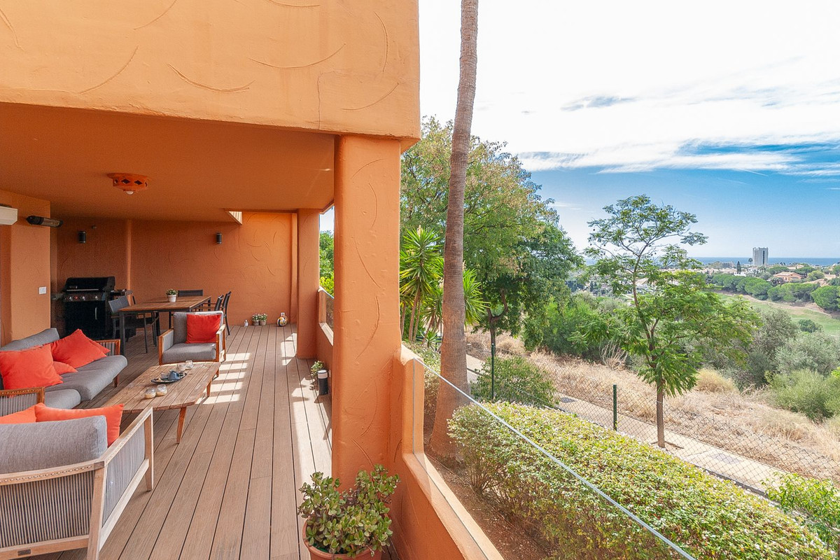 Gerenoveerd 3-slaapkamer appartement op begane grond in Elviria, Marbella in Elviria - foto 4