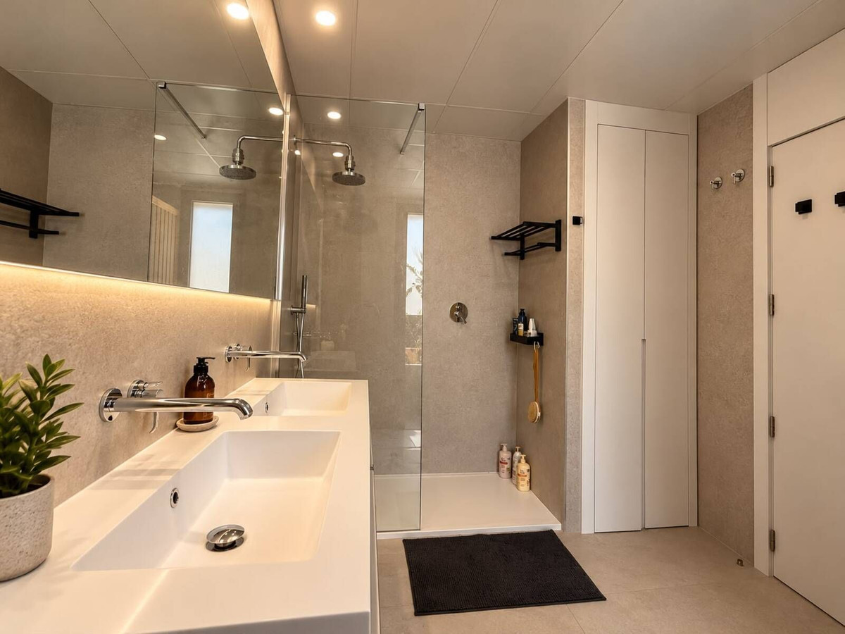 Drie-slaapkamer penthouse in Los Monteros in Los Monteros - foto 15