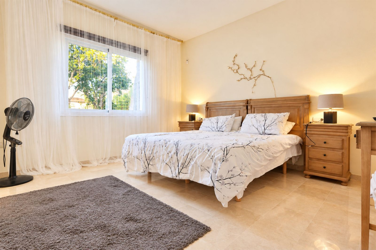 Drie-slaapkamer appartement in Cabopino in Cabopino - foto 9