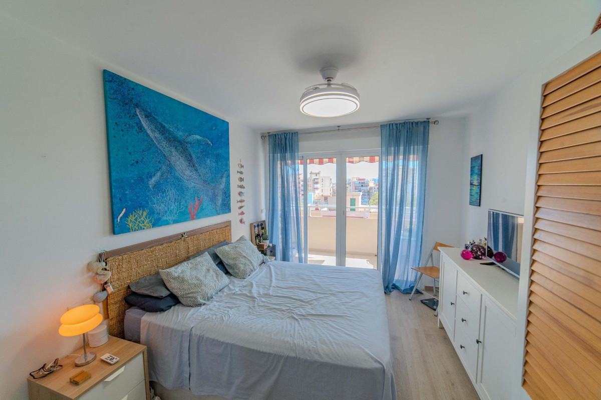 Drie-slaapkamerappartement in Málaga in Málaga - foto 13