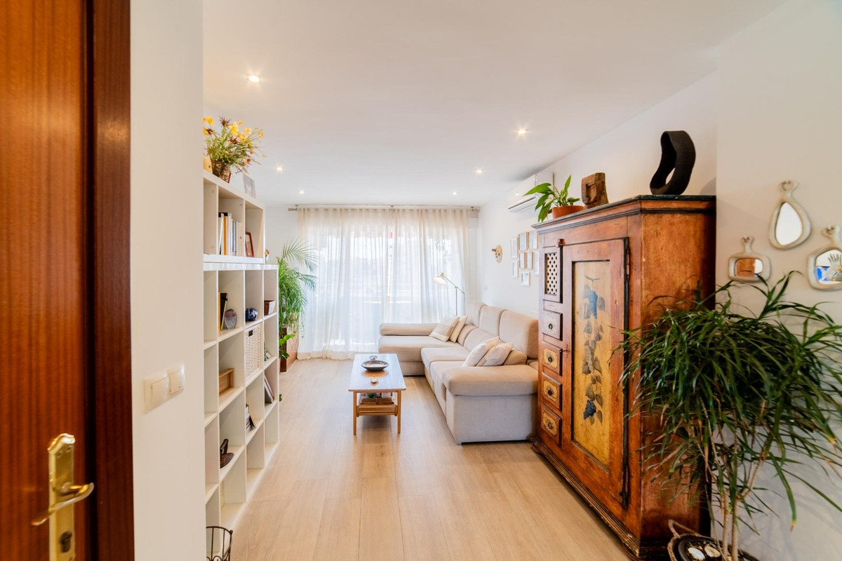 Drie-slaapkamerappartement in Málaga in Málaga - foto 4