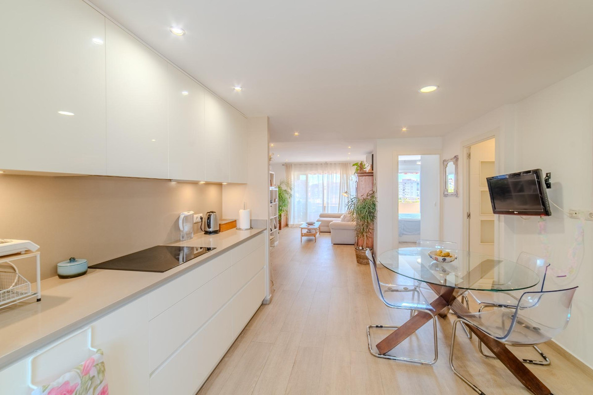 Drie-slaapkamerappartement in Málaga in Málaga - foto 9