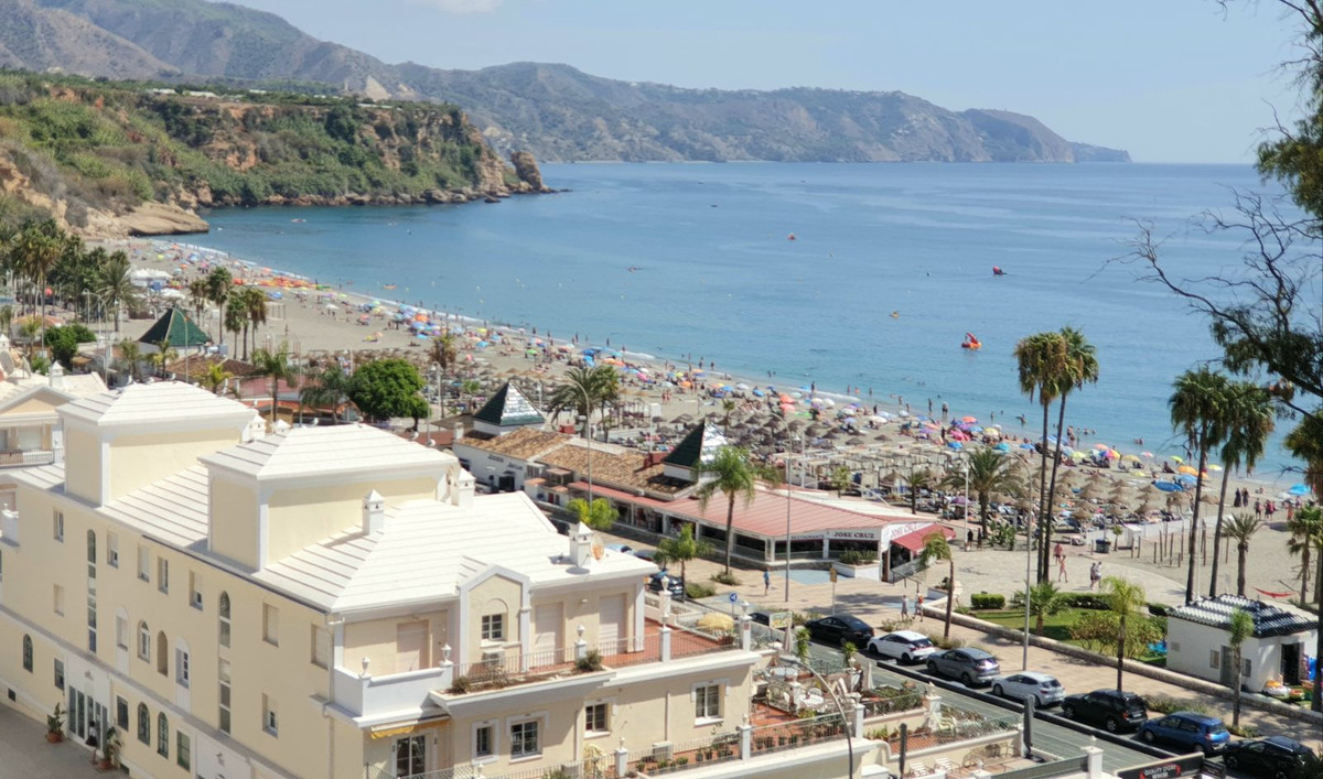 Appartement met 2 slaapkamers in Nerja in Nerja - foto 2