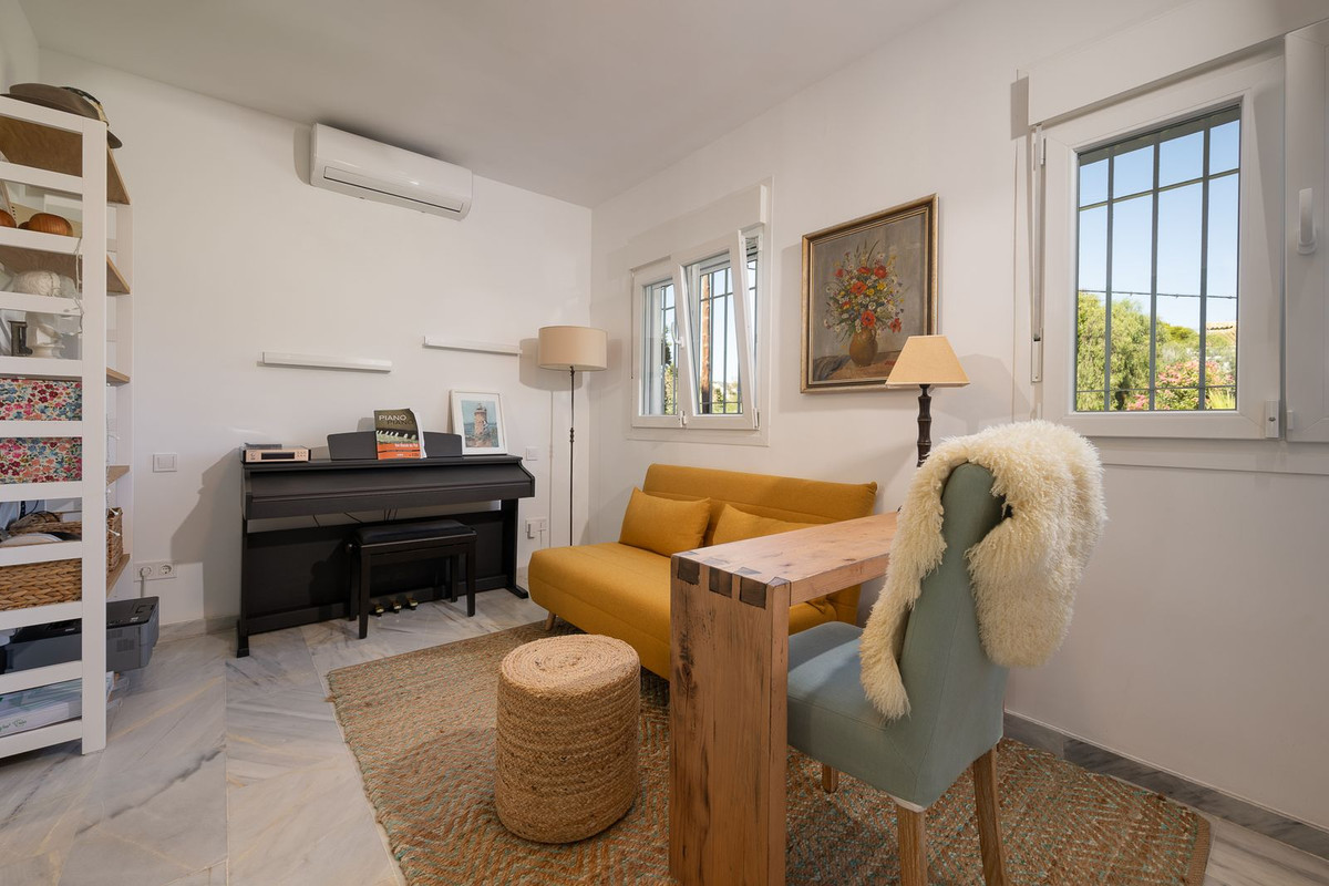 Gerenoveerde 2-slaapkamer-stadshuis in Artola Baja, Cabopino in Cabopino - foto 5