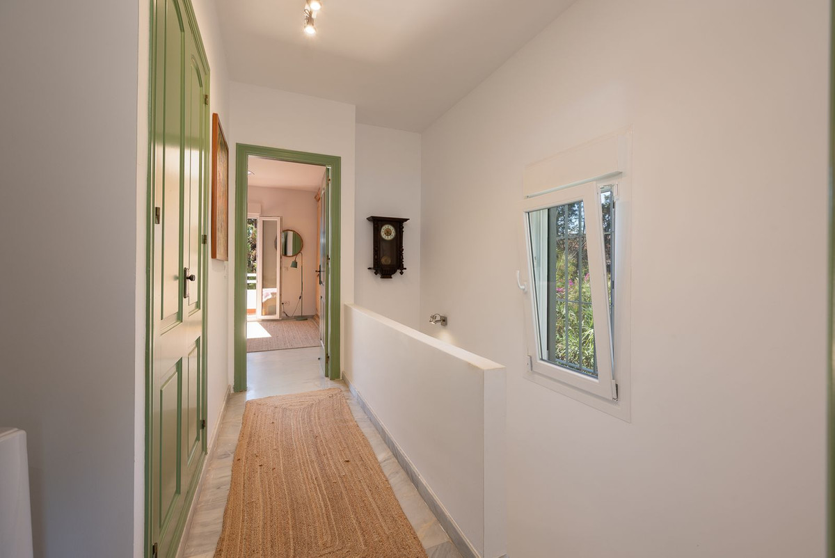 Gerenoveerde 2-slaapkamer-stadshuis in Artola Baja, Cabopino in Cabopino - foto 6