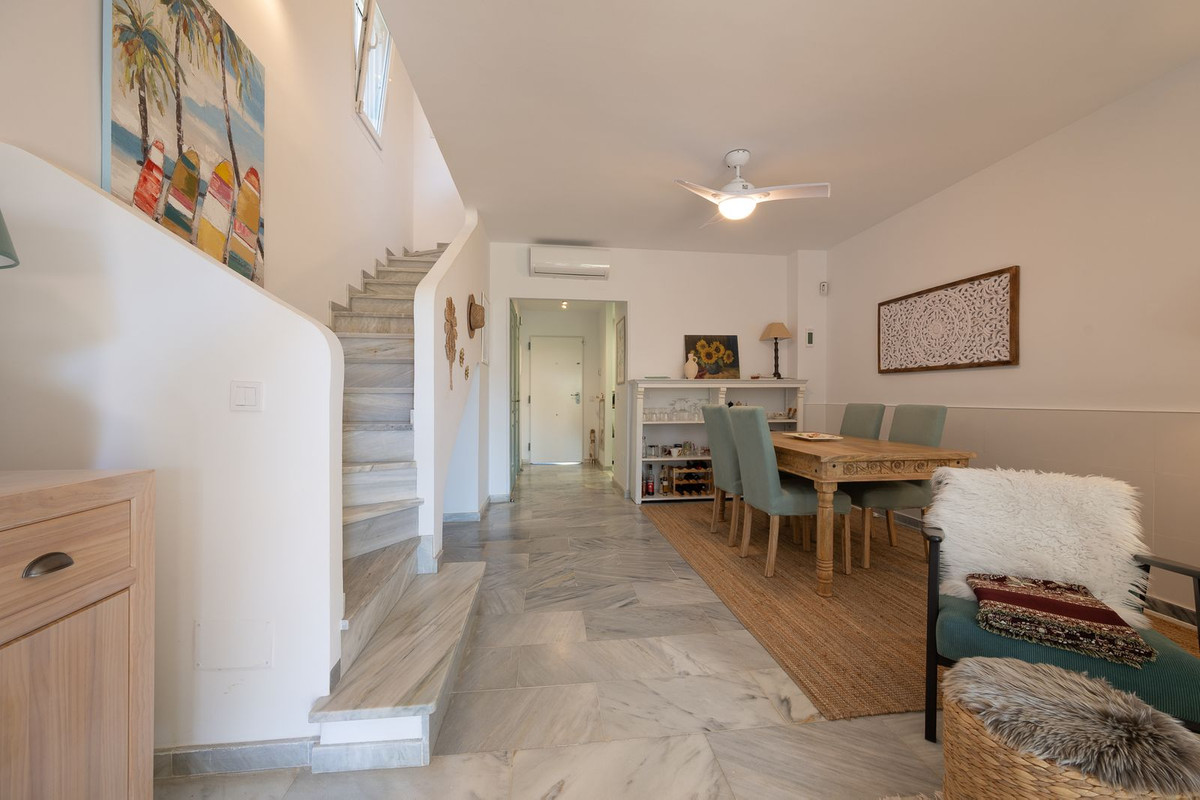 Gerenoveerde 2-slaapkamer-stadshuis in Artola Baja, Cabopino in Cabopino - foto 9