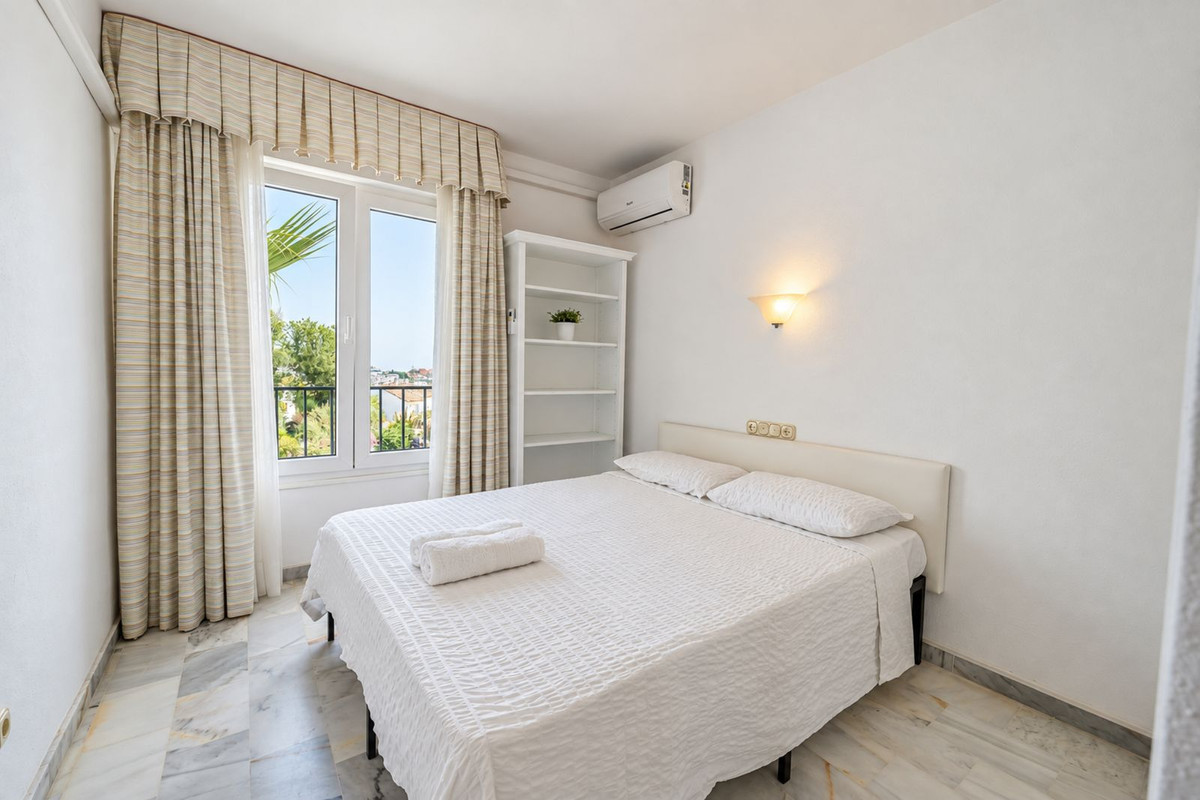 2-slaapkamer penthouse met panoramisch zee- en Gibraltar-uitzicht in Reserva de Marbella in Reserva de Marbella - foto 12