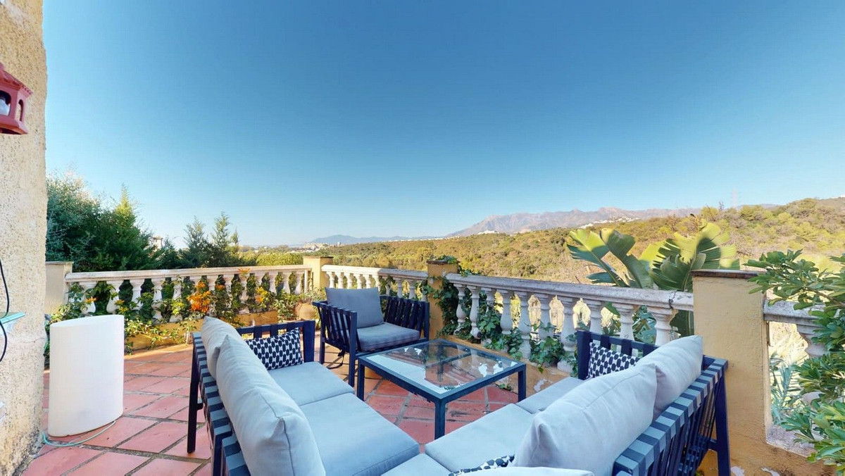 Villa Mimosa in El Rosario, Marbella – 3 slaapkamers, zwembad in El Rosario - foto 2