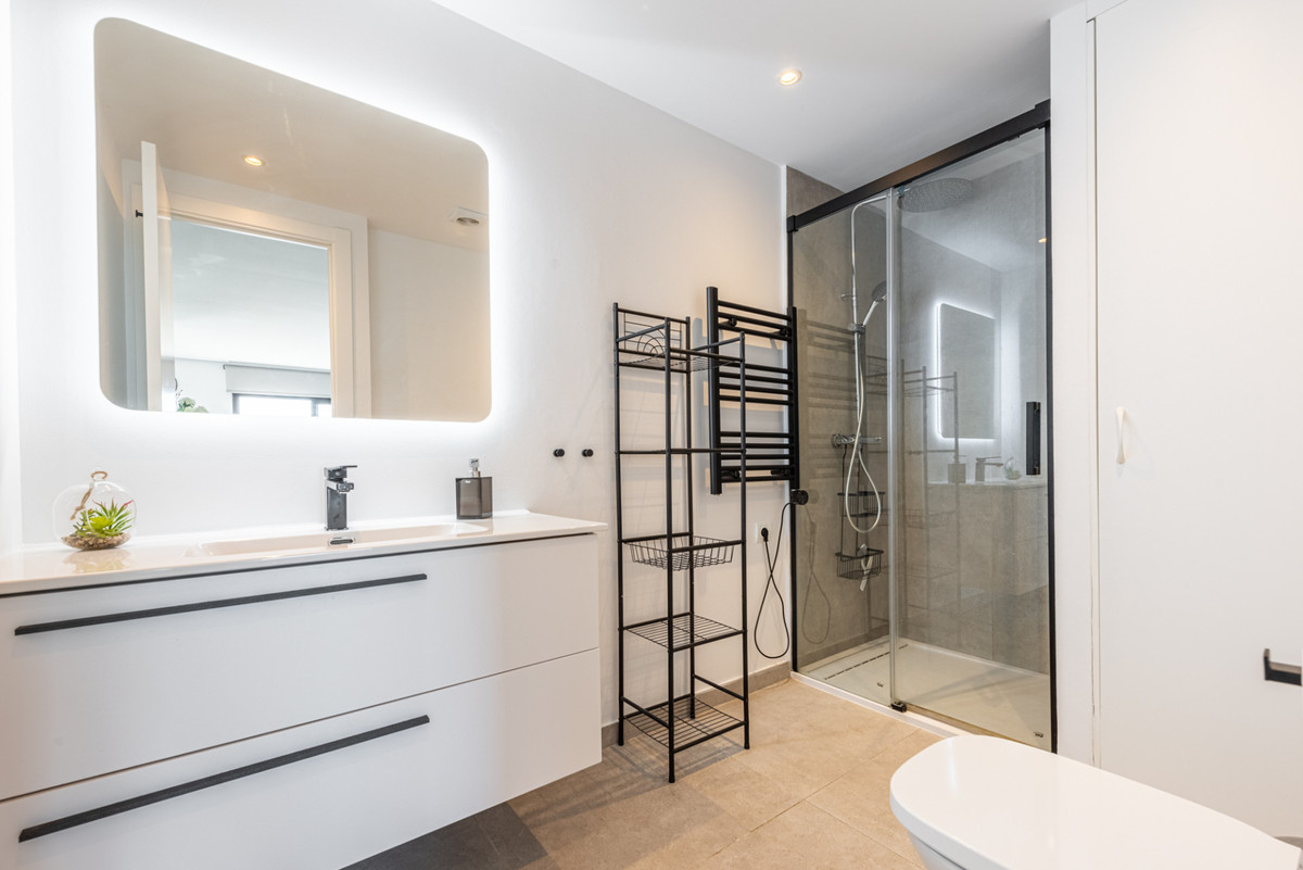 Twee-slaapkamer appartement in Riviera del Sol met uitzicht op zee in Riviera del Sol - foto 13