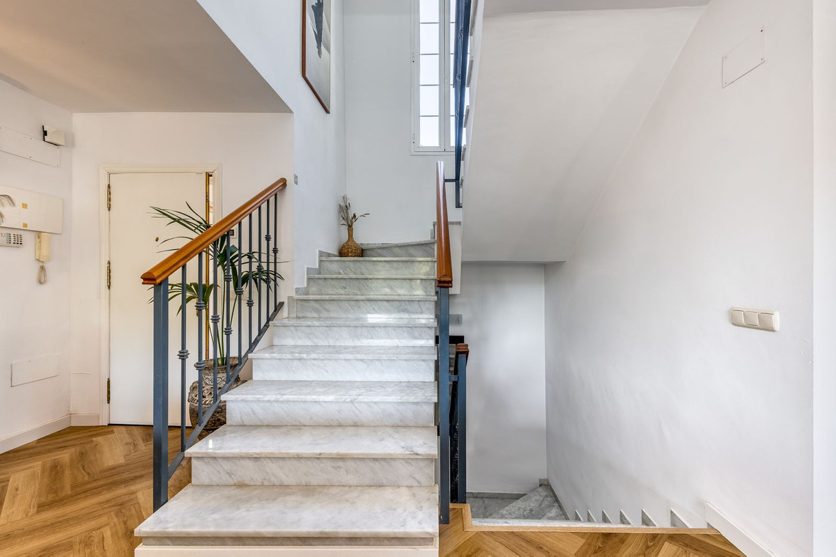 4-slaapkamer villa aan de Frontline van Alhaurín Golf, exclusieve gemeenschap in Alhaurin Golf - foto 14