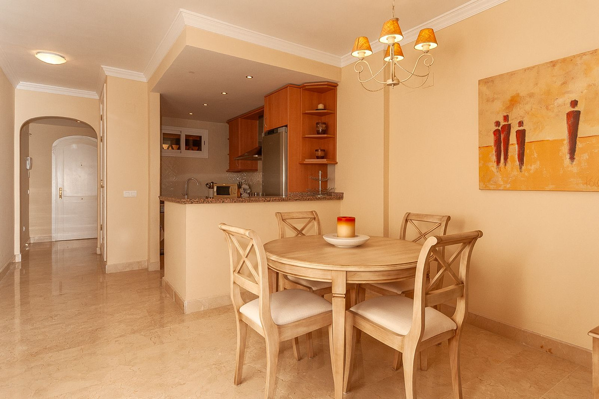 Appartement met 2 slaapkamers in Elviria — R5506201 in Elviria - foto 11