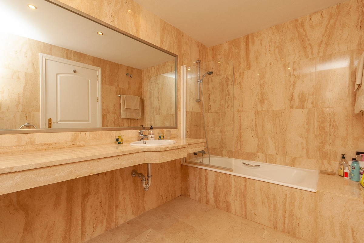 Appartement met 2 slaapkamers in Elviria — R5506201 in Elviria - foto 8