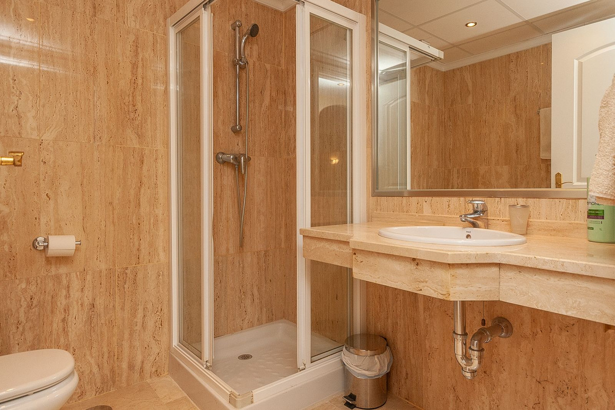 Appartement met 2 slaapkamers in Elviria — R5506201 in Elviria - foto 10