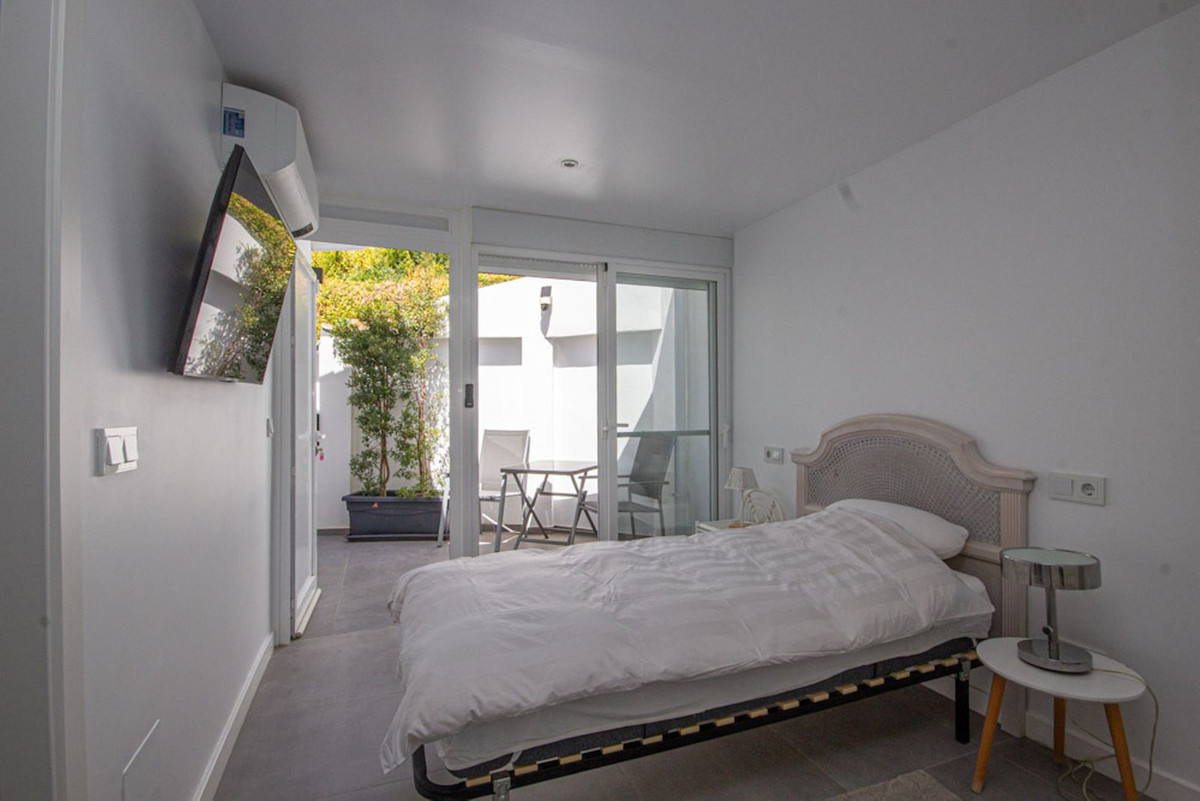 Twee-slaapkamerwoning in Costabella met zonne-energie-installatie – op loopafstand van het strand in Costabella - foto 13