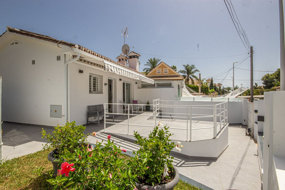 Twee-slaapkamerwoning in Costabella met zonne-energie-installatie – op loopafstand van het strand in Costabella - foto 15