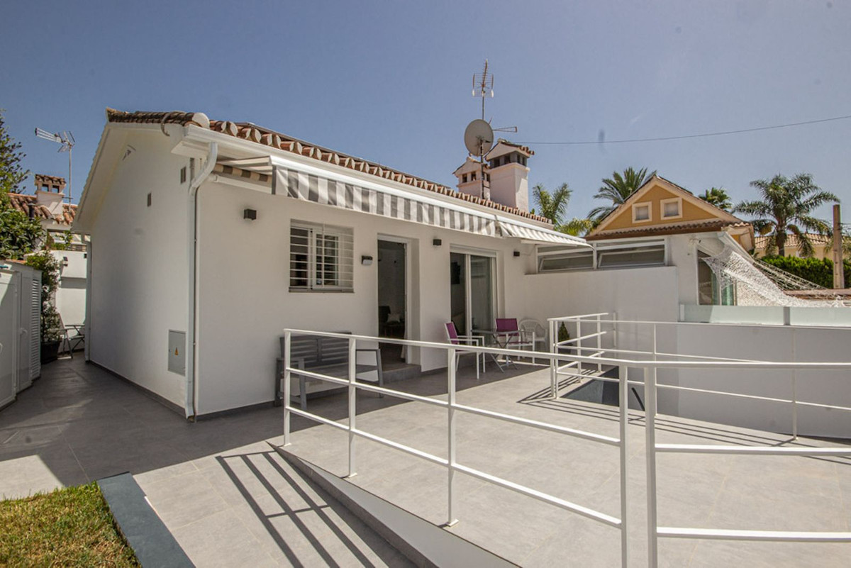 Twee-slaapkamerwoning in Costabella met zonne-energie-installatie – op loopafstand van het strand in Costabella - foto 16