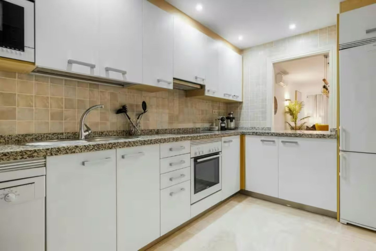 Appartement met 2 slaapkamers in Estepona in Estepona - foto 16