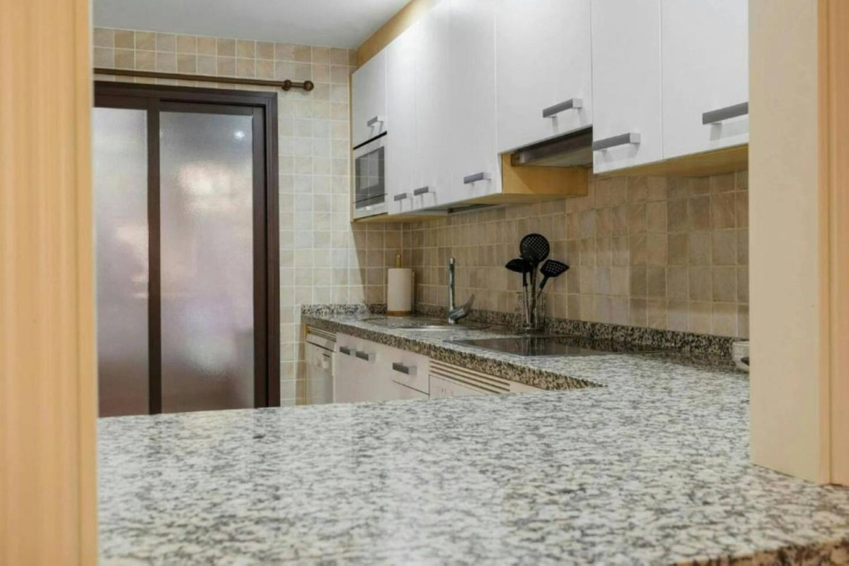 Appartement met 2 slaapkamers in Estepona in Estepona - foto 17