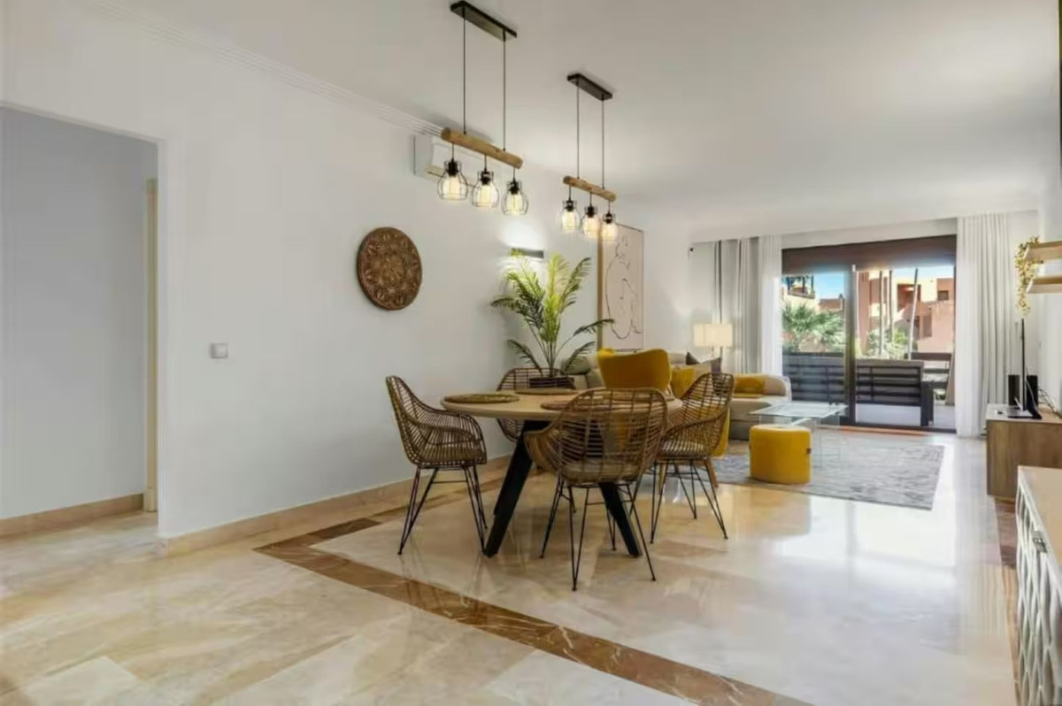 Appartement met 2 slaapkamers in Estepona in Estepona - foto 3