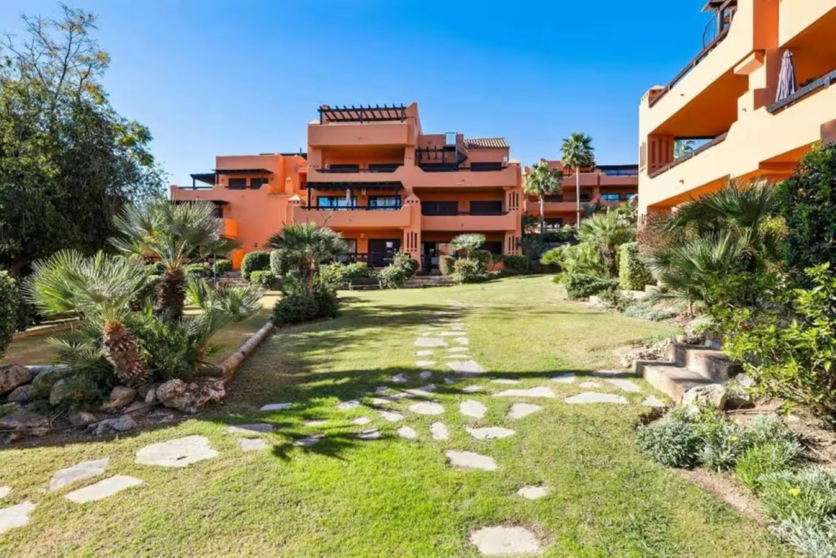 Appartement met 2 slaapkamers in Estepona in Estepona - foto 7