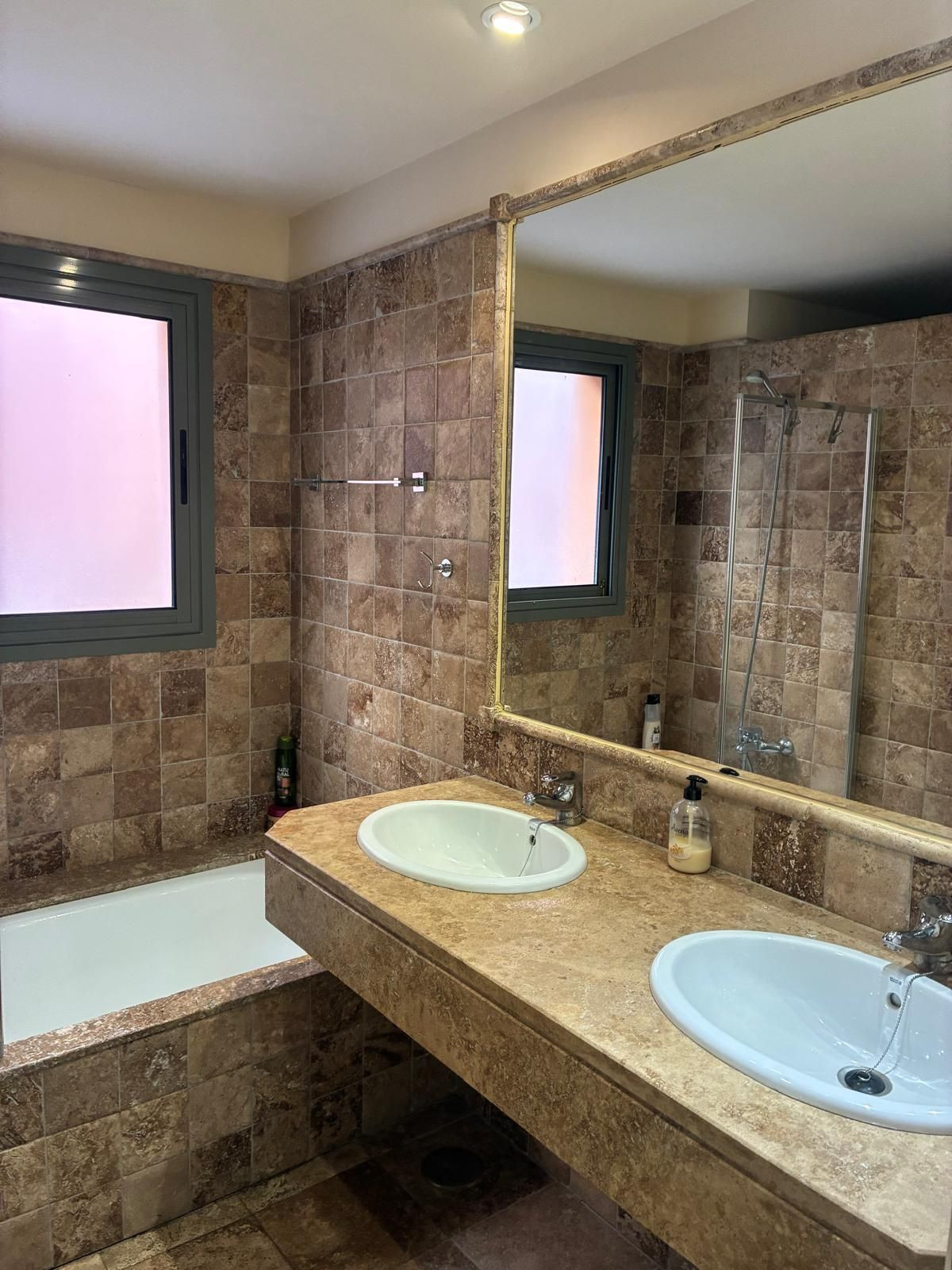 2 bedroom Apartment in Estepona in Estepona - foto 12