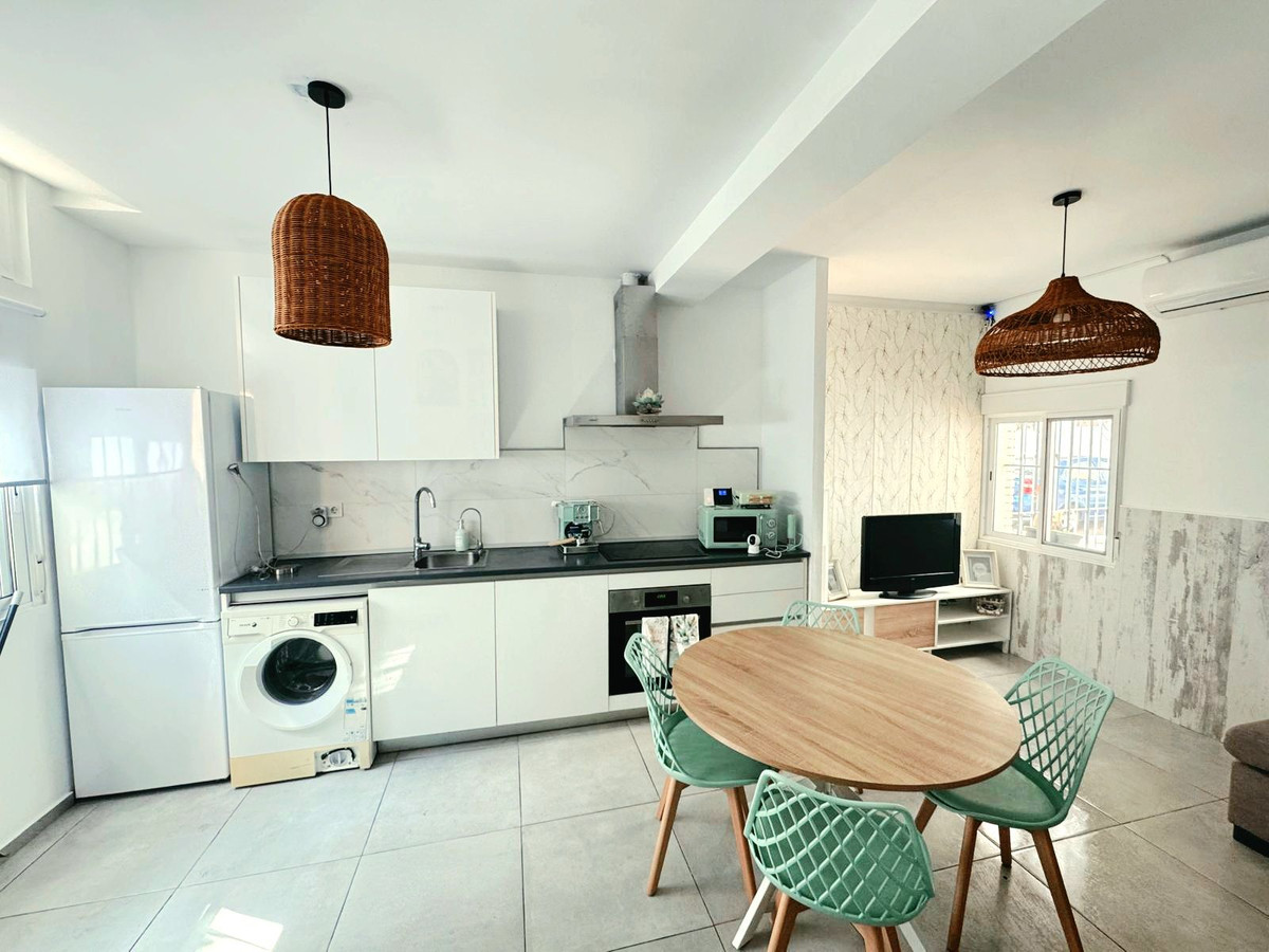 2 bedroom Apartment in Fuengirola in Fuengirola - foto 3