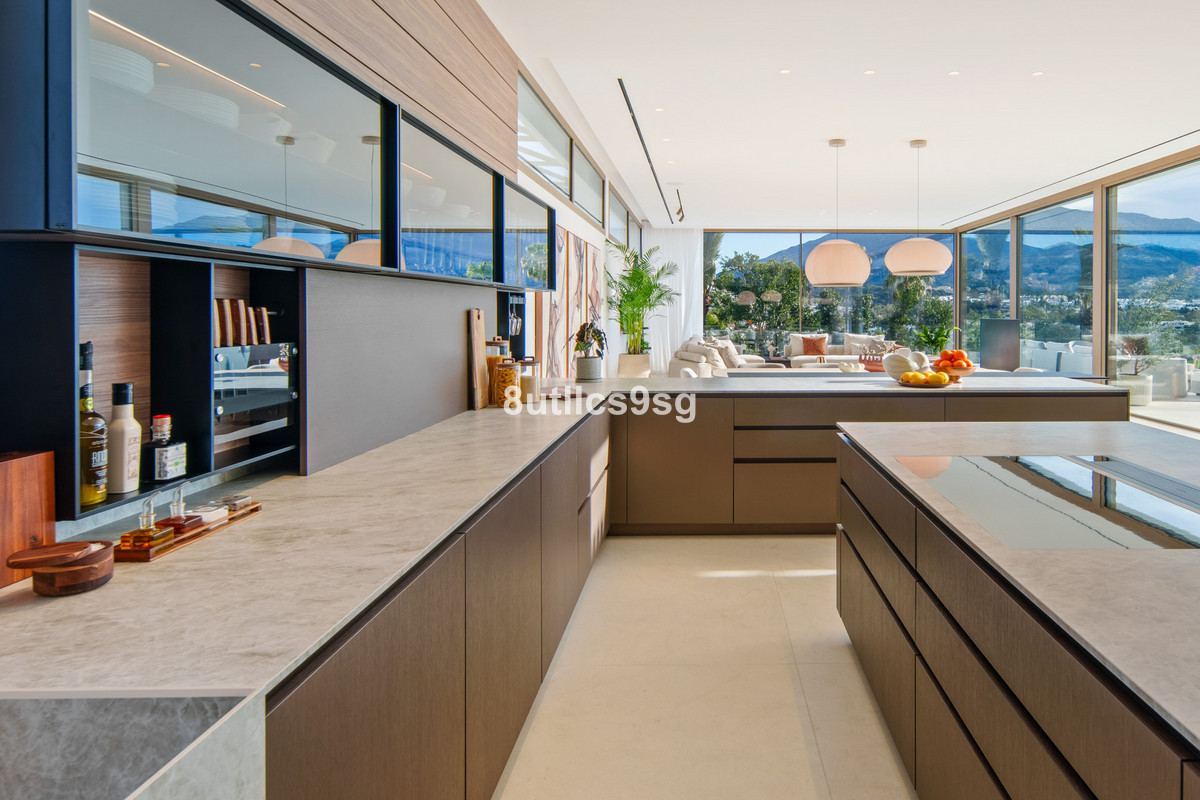 Vijf-slaapkamer villa in Nueva Andalucía, Marbella in Nueva Andalucía - foto 13