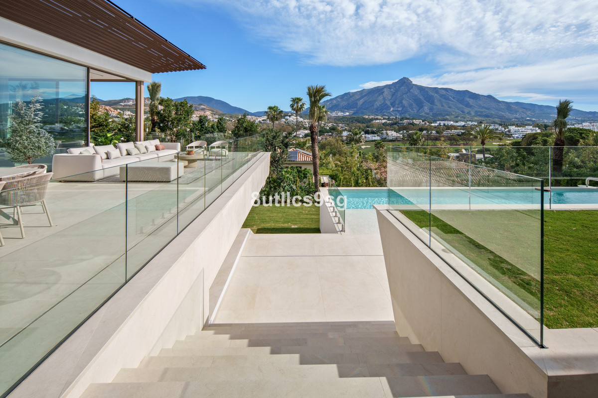 Vijf-slaapkamer villa in Nueva Andalucía, Marbella in Nueva Andalucía - foto 18