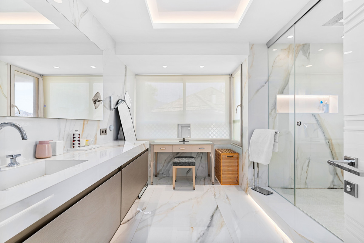 3 bedroom Apartment in The Golden Mile in The Golden Mile - foto 12