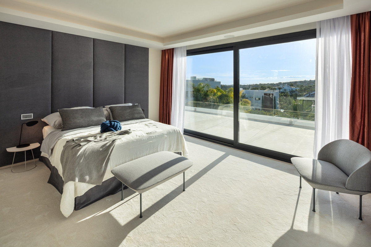 Vijf-slaapkamer villa in Nueva Andalucía (drie verdiepingen) in Nueva Andalucía - foto 16
