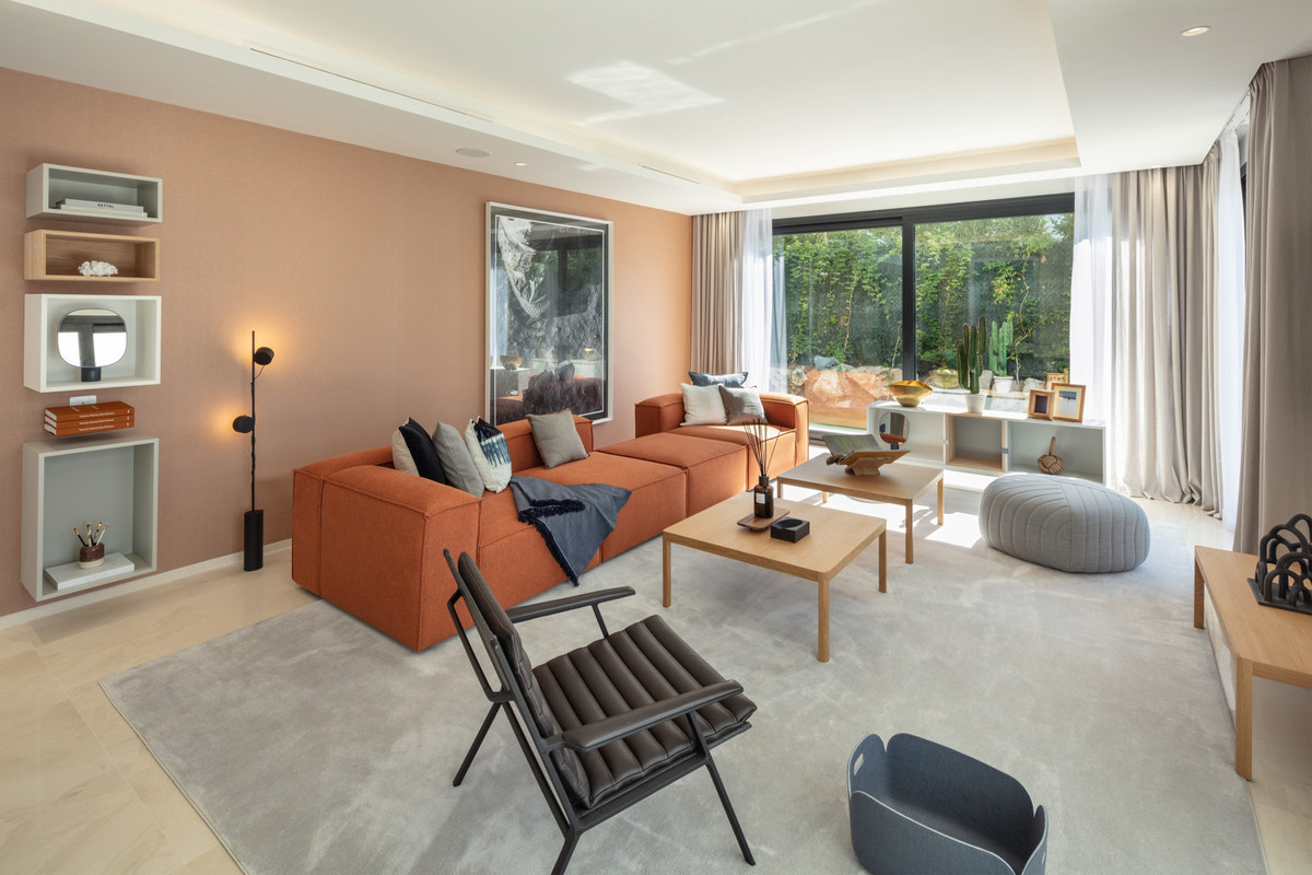 Vijf-slaapkamer villa in Nueva Andalucía (drie verdiepingen) in Nueva Andalucía - foto 7