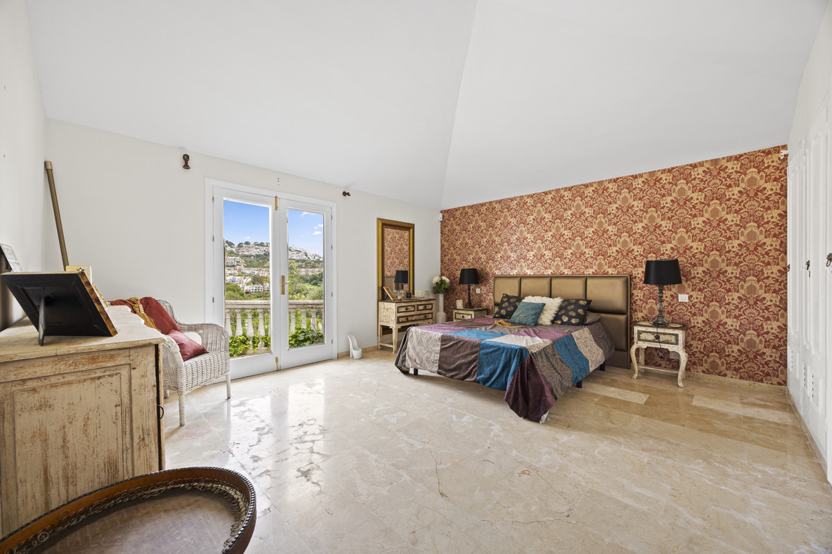 Frontline golfvilla in Puerto del Almendro, Benahavís in Benahavís - foto 20