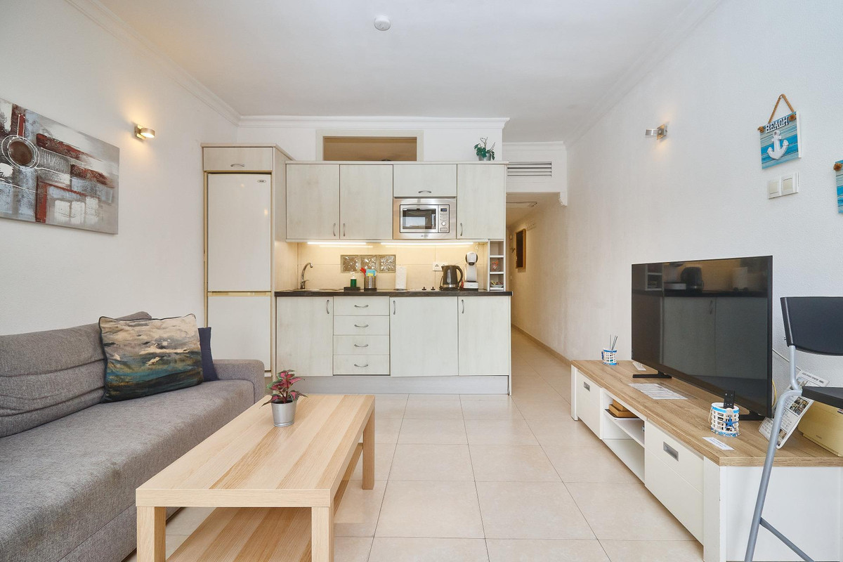1 bedroom Apartment in Fuengirola in Fuengirola - foto 3