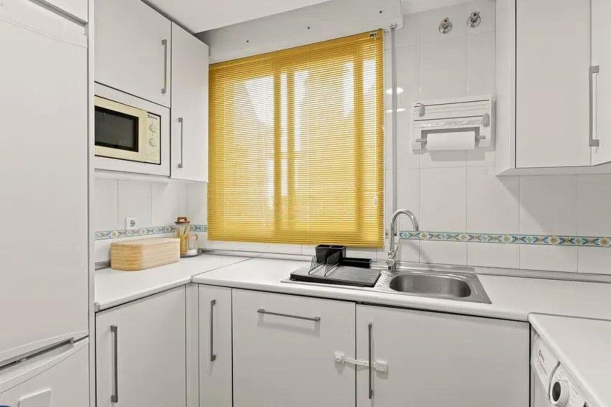 2 bedroom Apartment in San Pedro De Alcántara in San Pedro de Alcántara - foto 12