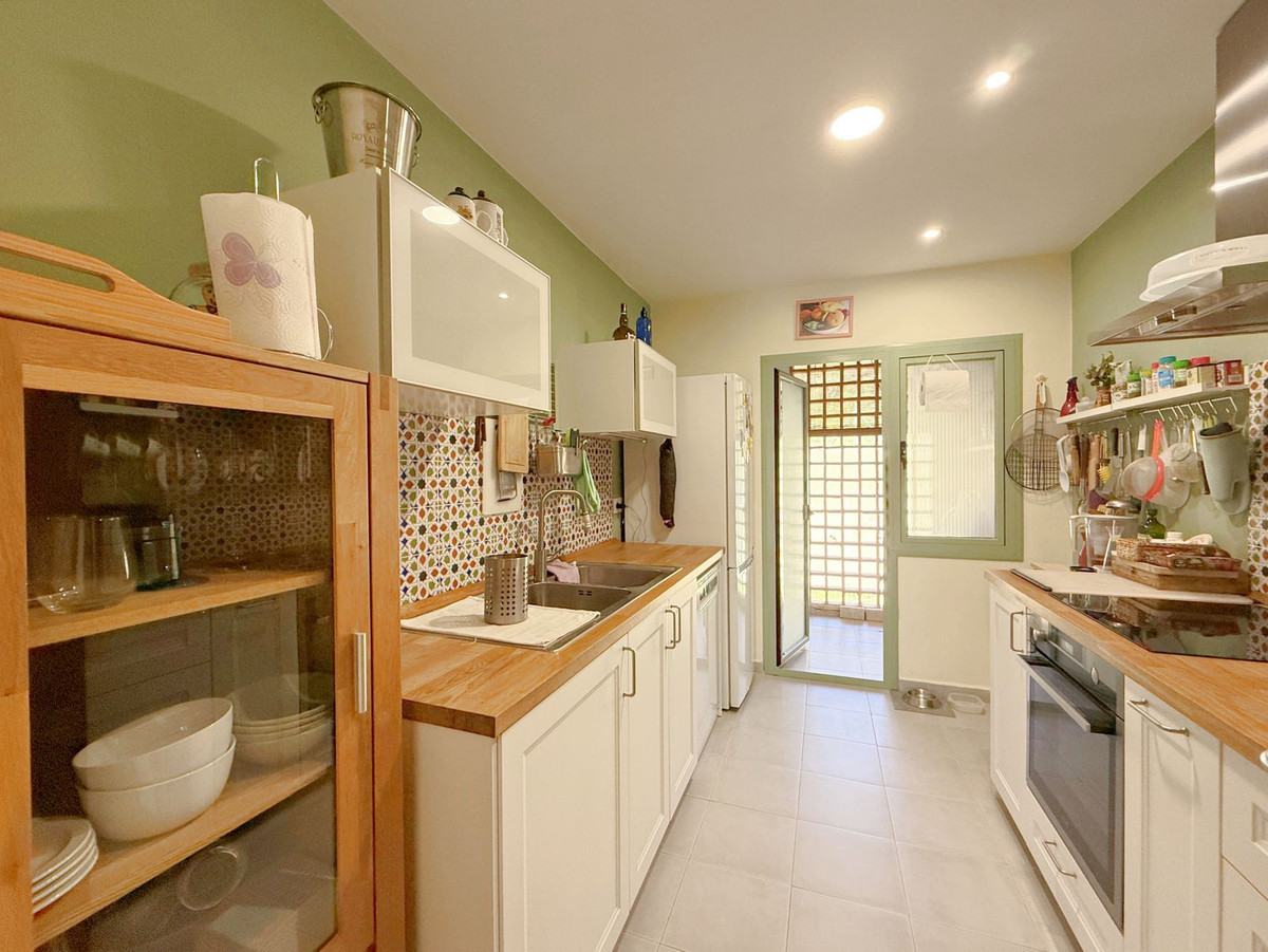 Penthouse met 2 slaapkamers in Estepona in Estepona - foto 12