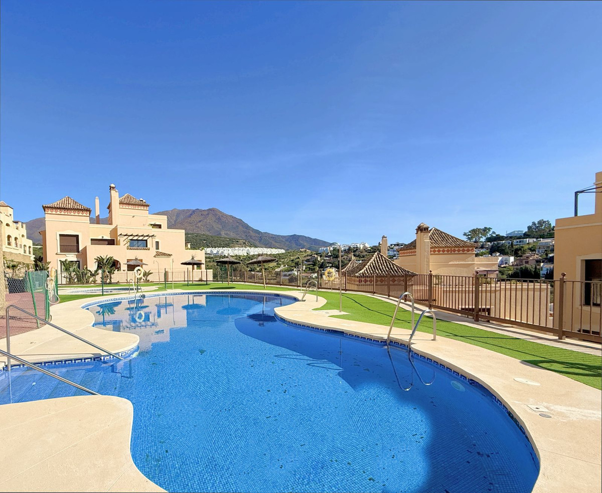 Penthouse met 2 slaapkamers in Estepona in Estepona - foto 4