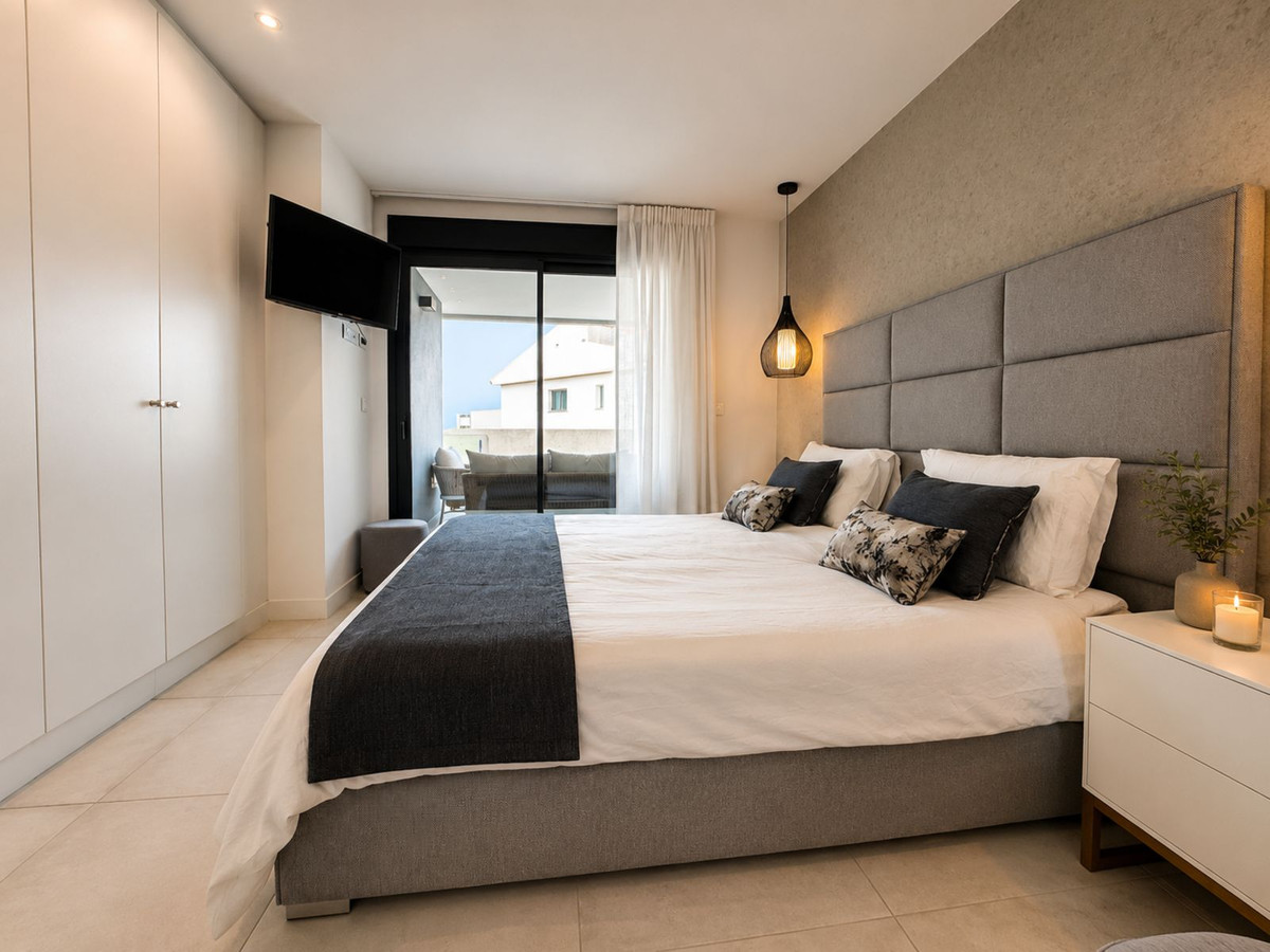 3 bedroom Apartment in Selwo in Selwo - foto 8