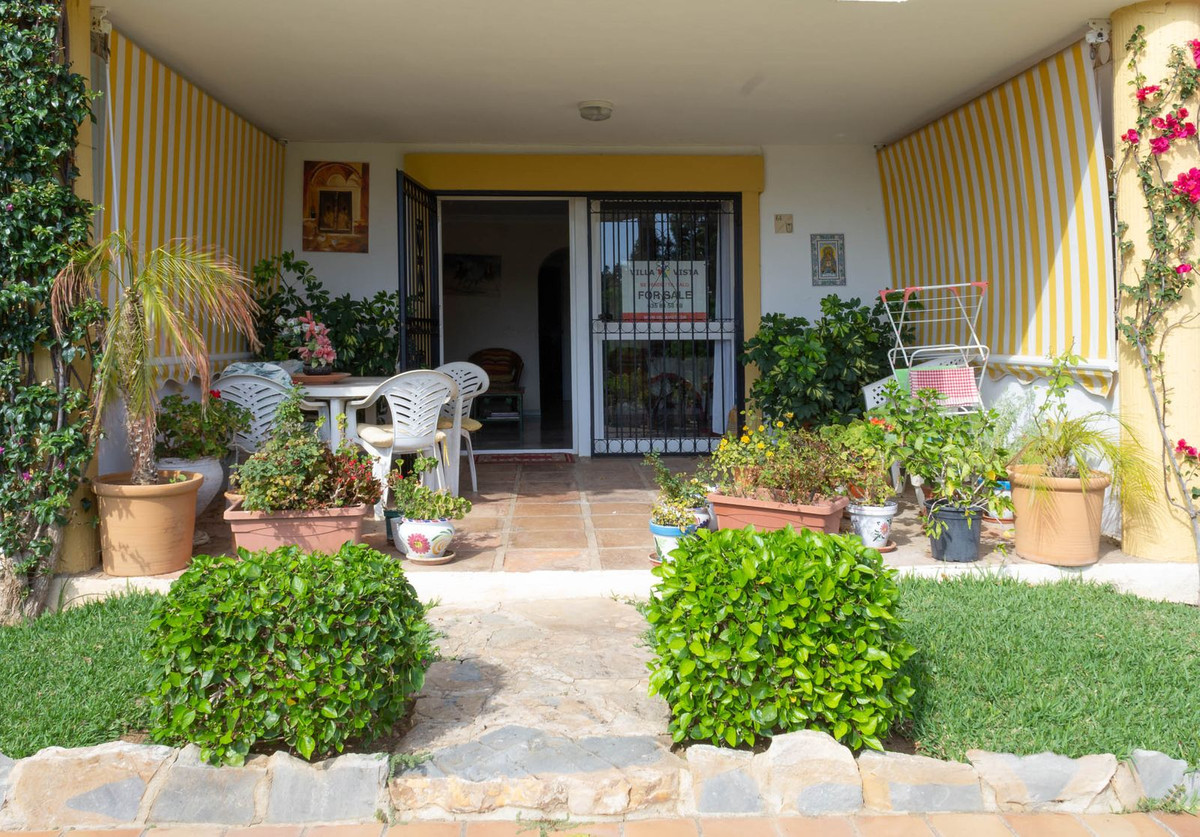 2 bedroom Apartment in Calahonda in Calahonda - foto 9