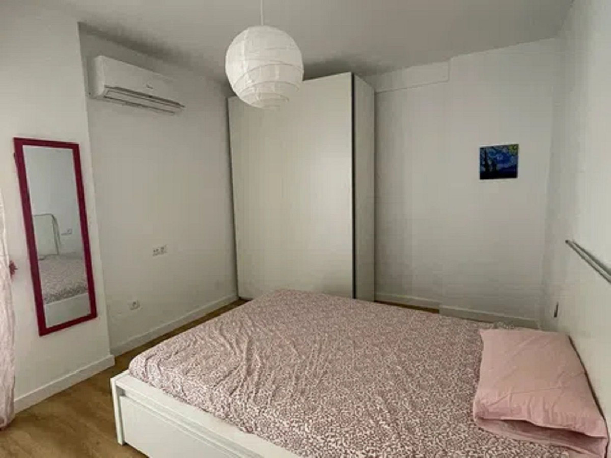 3 bedroom Apartment in Málaga Centro in Málaga Centro - foto 4