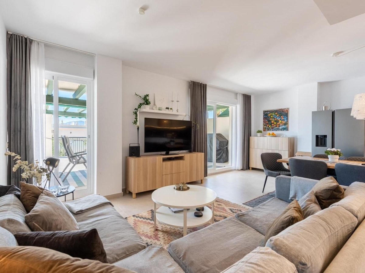 Ruim 3-slaapkamerappartement met 80 m² terras en toeristische verhuurvergunning – Lorcrimar, Nueva Andalucía in Nueva Andalucía - foto 2