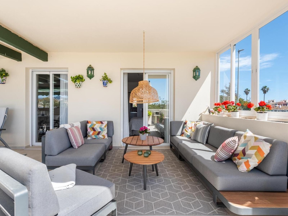 Ruim 3-slaapkamerappartement met 80 m² terras en toeristische verhuurvergunning – Lorcrimar, Nueva Andalucía in Nueva Andalucía - foto 14