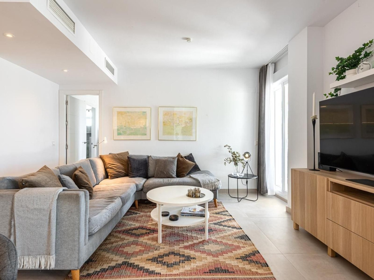 Ruim 3-slaapkamerappartement met 80 m² terras en toeristische verhuurvergunning – Lorcrimar, Nueva Andalucía in Nueva Andalucía - foto 3