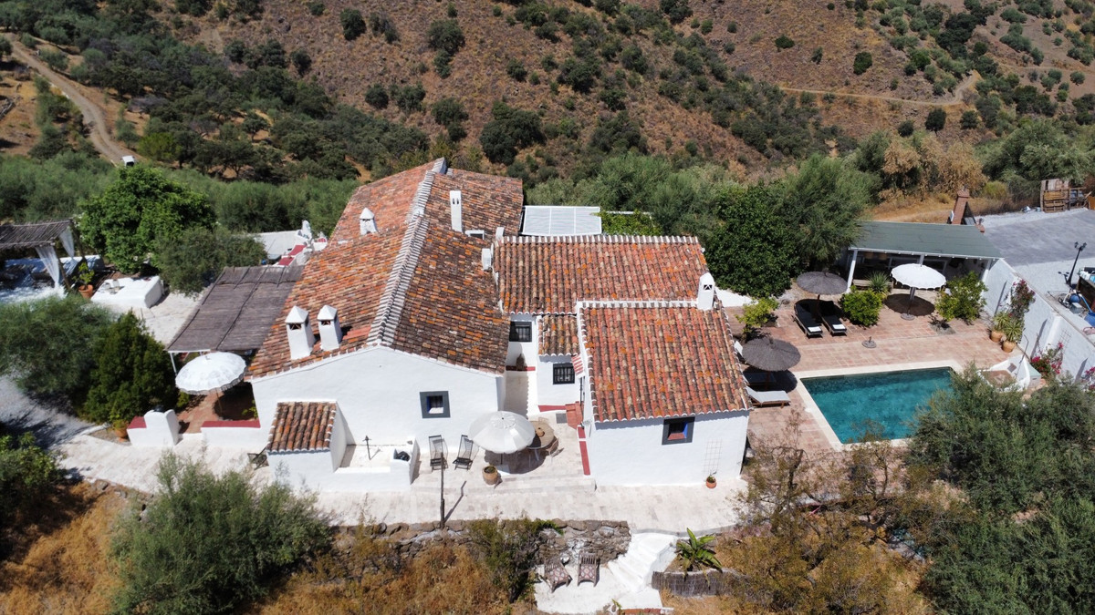Cortijo (villa) met 5 slaapkamers in Arenas in Arenas - foto 3