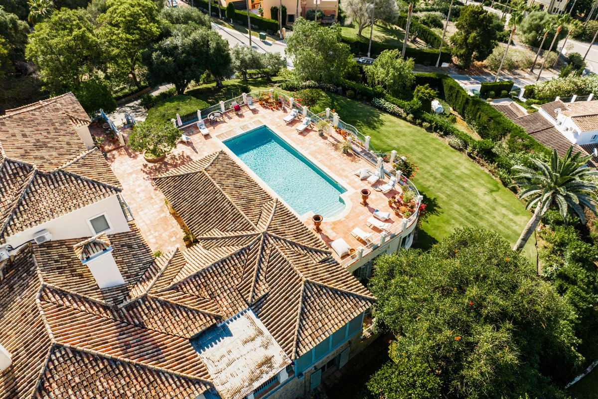 9-slaapkamer villa in Sotogrande Alto met uitzicht op de golfbaan San Roque en de Middellandse Zee in Sotogrande - foto 20
